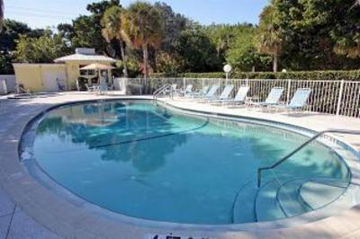 фото отеля Beach Castle Resort Longboat Key