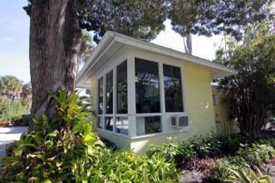 фото отеля Beach Castle Resort Longboat Key