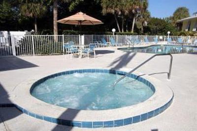 фото отеля Beach Castle Resort Longboat Key