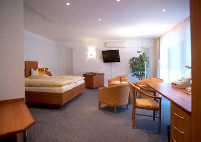фото отеля Parkhotel Deutsches Haus Bodenwerder