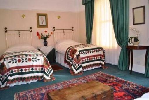 фото отеля Churchill Guest House