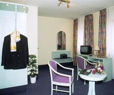 фото отеля Hotel Weisses Lamm Allersberg