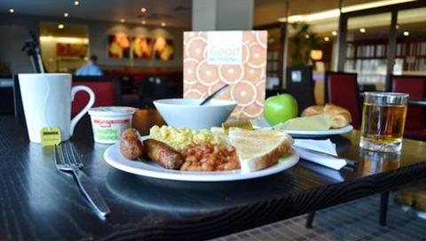 фото отеля Holiday Inn Express Glasgow Airport