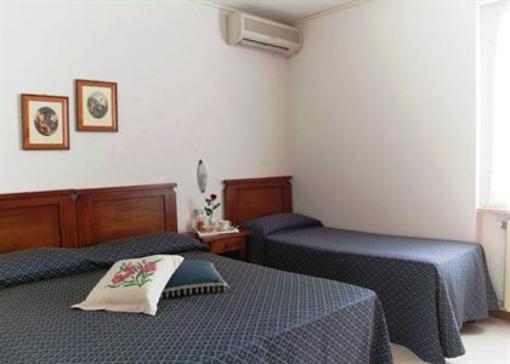 фото отеля Residence I Due Pini