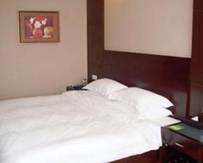 фото отеля Cleven International Hotel