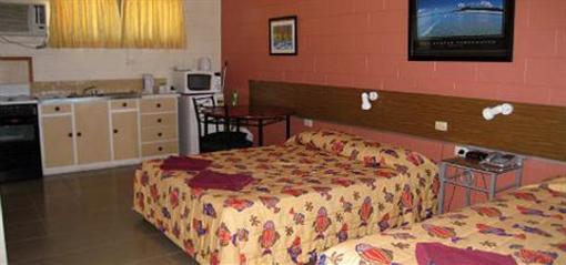фото отеля A & A Motel