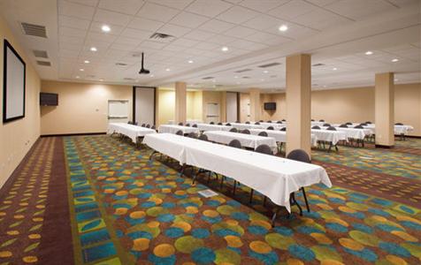 фото отеля Holiday Inn Lincoln SouthWest
