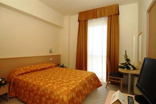 фото отеля Hotel Mirandola