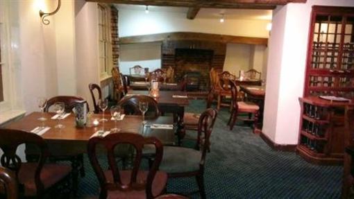 фото отеля Three Horse Shoes Hotel Rugby (England)