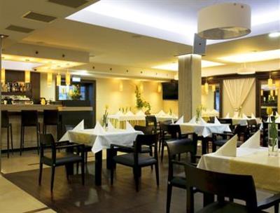 фото отеля Hotel-Restauracja Platan