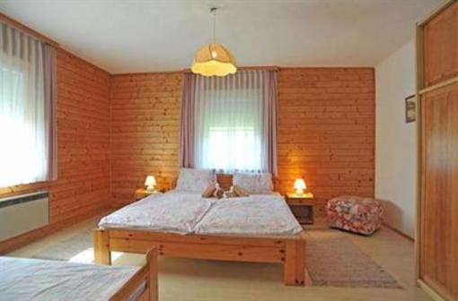 фото отеля Haus Gohringer Ferienwohnungen Hermagor
