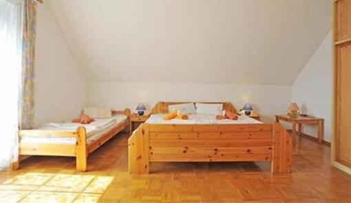 фото отеля Haus Gohringer Ferienwohnungen Hermagor