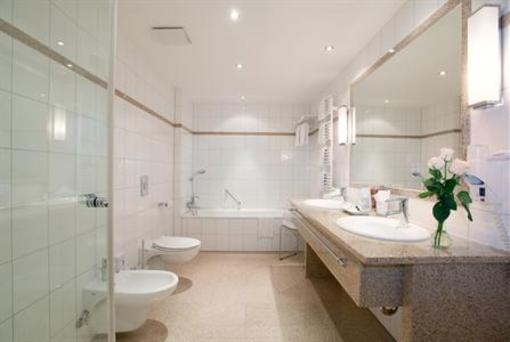 фото отеля Landhotel Krummenweg