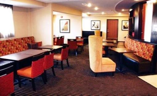 фото отеля Holiday Inn Express Toledo North