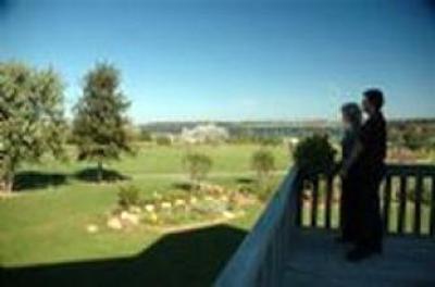 фото отеля Stanley Bridge Country Resort Kensington