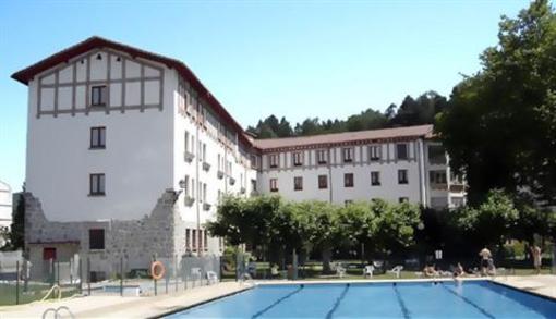 фото отеля Hostal Ayestaran II