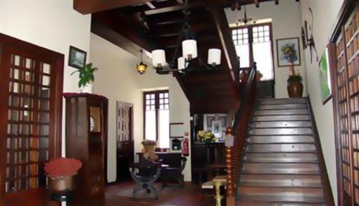 фото отеля Hostal Ayestaran II