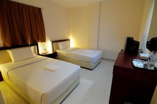 фото отеля Lovina Inn