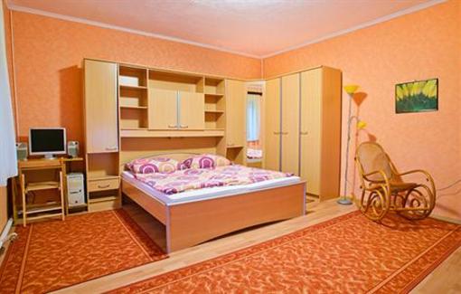 фото отеля Visegrad Vendeghaz-Apartman