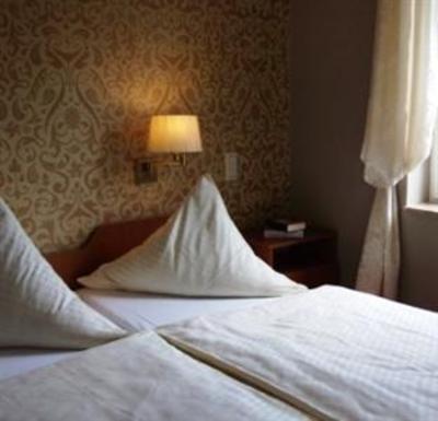 фото отеля Pension Am Krahenberg Halle