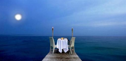 фото отеля Kinetta Beach Hotel