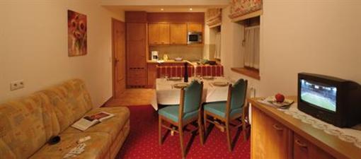 фото отеля Appartement Alpenland