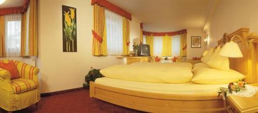 фото отеля Appartement Alpenland