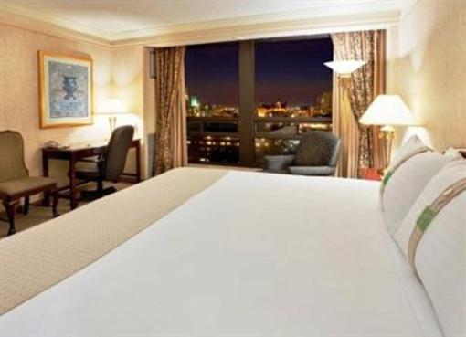 фото отеля Holiday Inn Hotel & Suites Downtown
