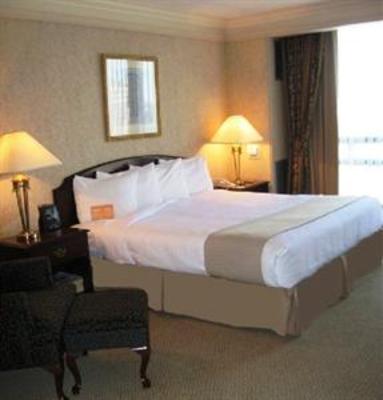 фото отеля Holiday Inn Hotel & Suites Downtown