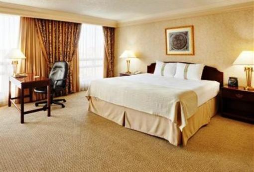 фото отеля Holiday Inn Hotel & Suites Downtown