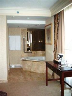 фото отеля Holiday Inn Hotel & Suites Downtown