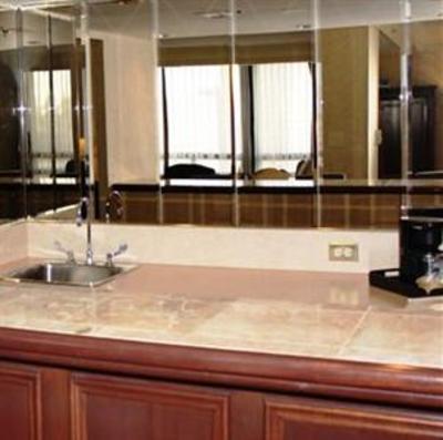фото отеля Holiday Inn Hotel & Suites Downtown
