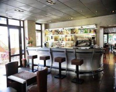 фото отеля Central Hotel Bort-les-Orgues
