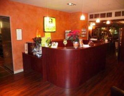 фото отеля Central Hotel Bort-les-Orgues
