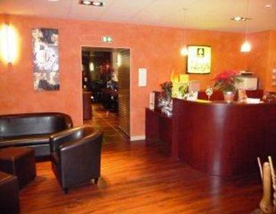 фото отеля Central Hotel Bort-les-Orgues