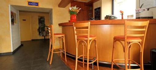 фото отеля Kyriad Hotel Lamballe