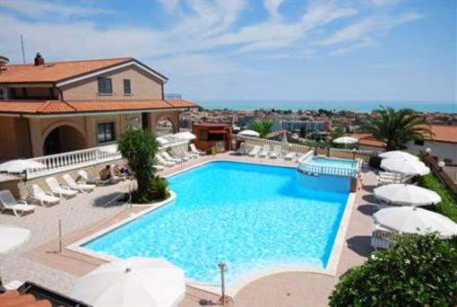 фото отеля Residence Il Borgo Tortoreto