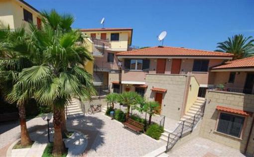 фото отеля Residence Il Borgo Tortoreto