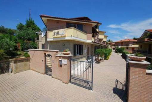 фото отеля Residence Il Borgo Tortoreto