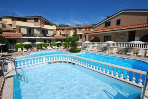 фото отеля Residence Il Borgo Tortoreto