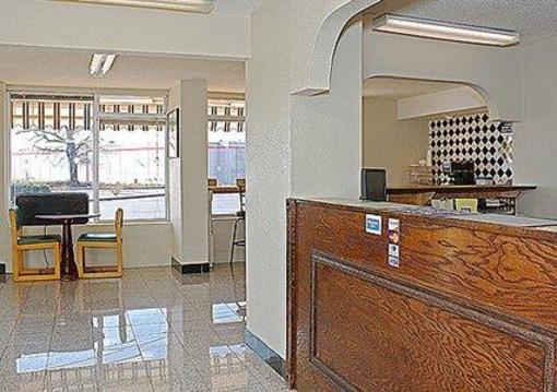фото отеля Rodeway Inn Mcdonough