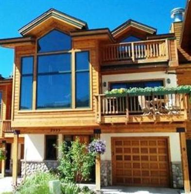 фото отеля Evergreen Townhomes