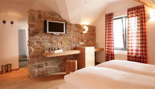 фото отеля Vinotel Augustin Sulzfeld