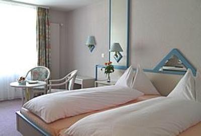 фото отеля Strandhotel