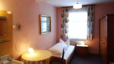 фото отеля Hotel Krone Gossweinstein