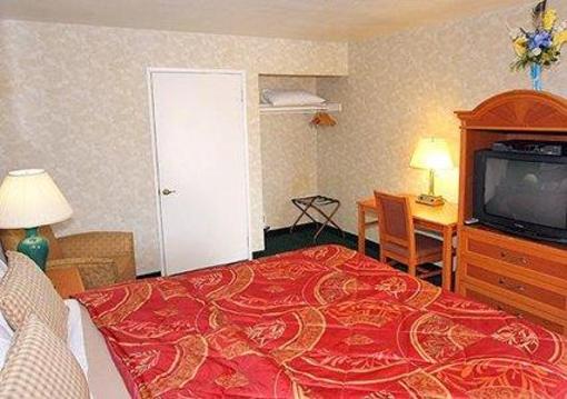 фото отеля Rodeway Inn Cypress