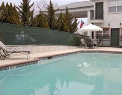 фото отеля Days Inn Suites