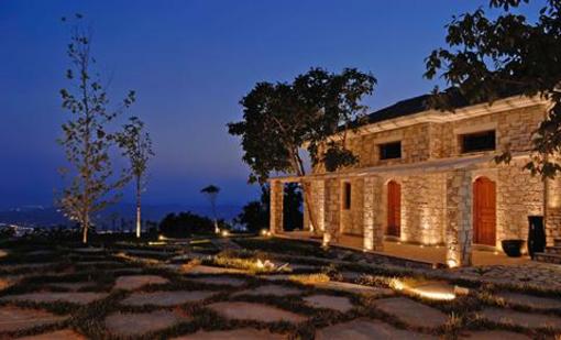 фото отеля Mikros Vorias Suites Portaria