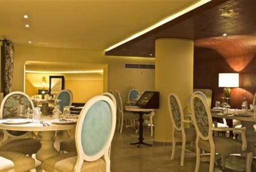 фото отеля Mikros Vorias Suites Portaria
