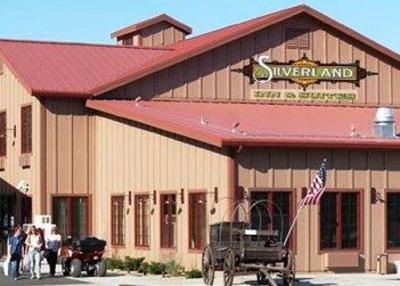 фото отеля Silverland Inn & Suites